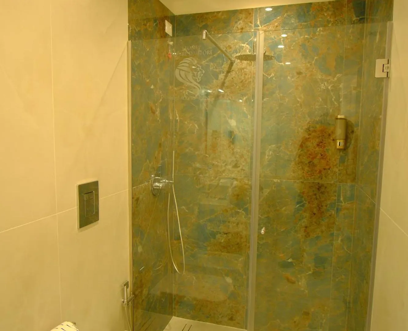 Leone Camere D'Autore - Rooftop Prince Centro Storico Naples Guest house