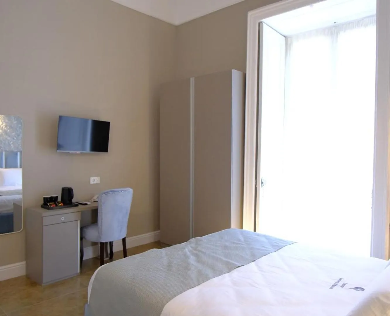 Leone Camere D'Autore - Rooftop Prince Centro Storico Naples Guest house